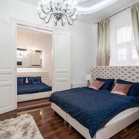 Opera Balkony Luxury Apartment With Free Parking Budapest Ngoại thất bức ảnh