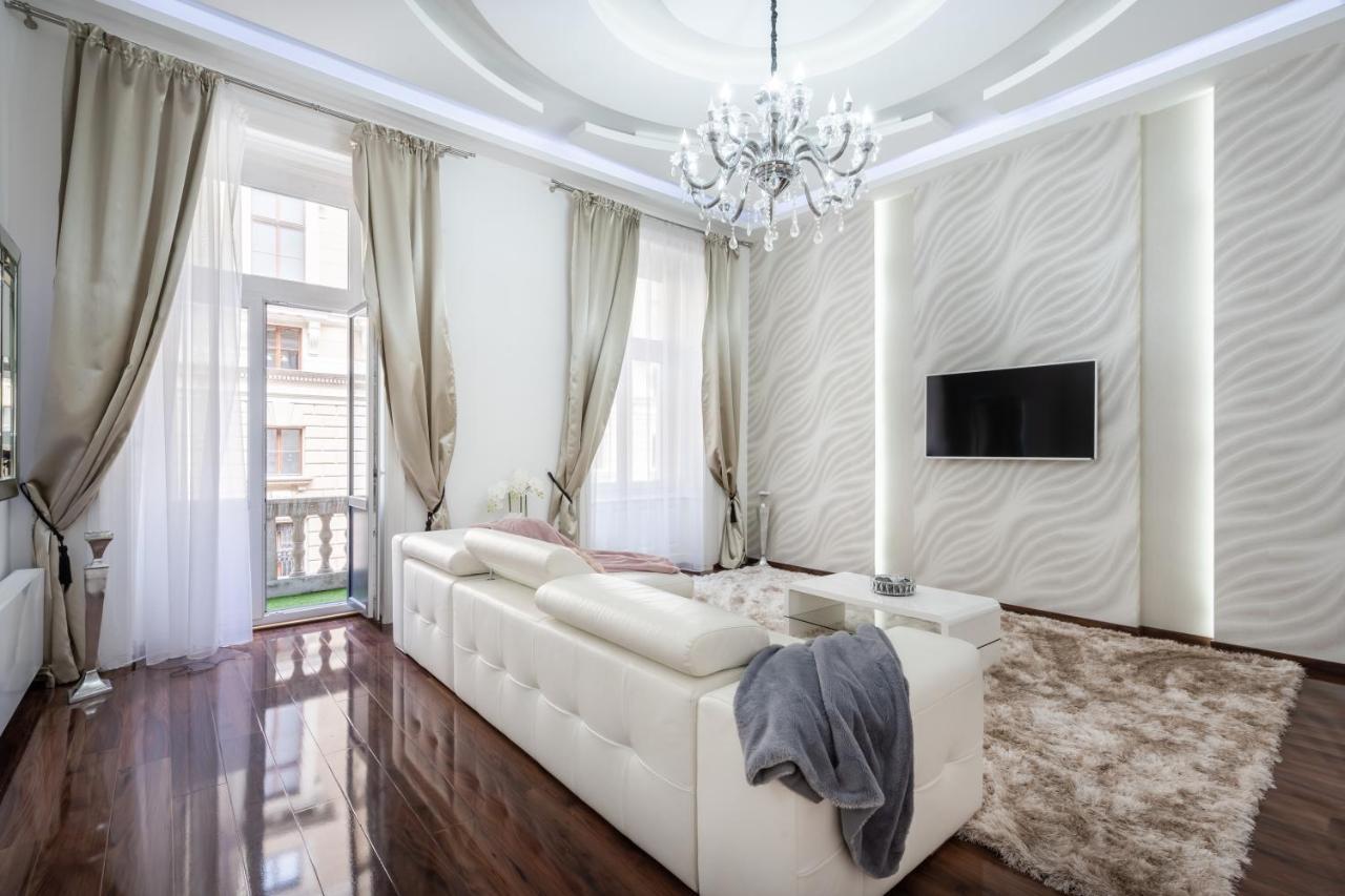 Opera Balkony Luxury Apartment With Free Parking Budapest Ngoại thất bức ảnh