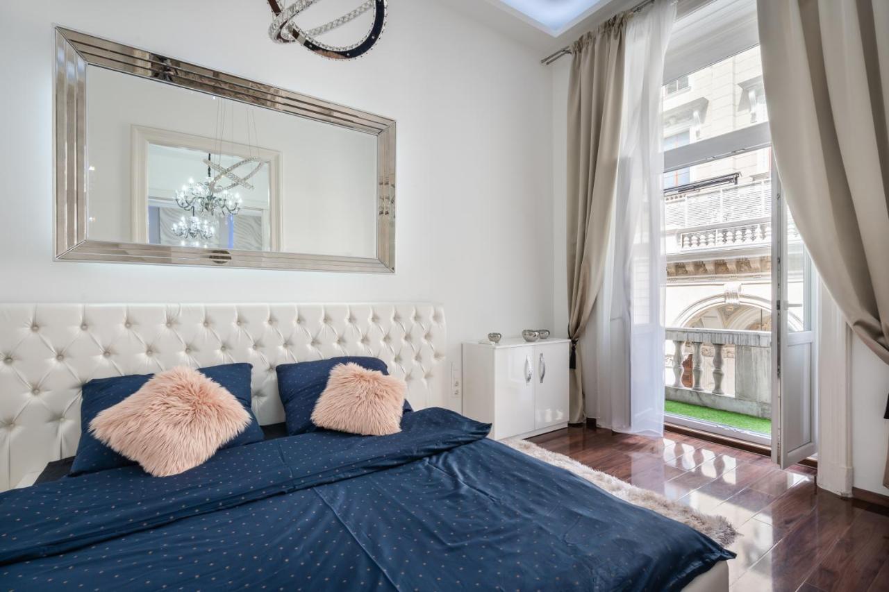 Opera Balkony Luxury Apartment With Free Parking Budapest Ngoại thất bức ảnh