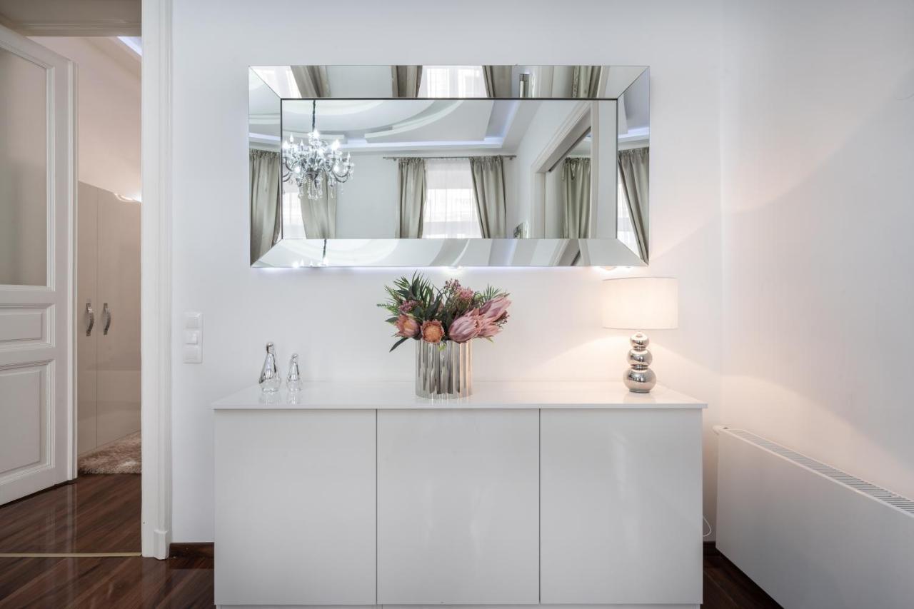 Opera Balkony Luxury Apartment With Free Parking Budapest Ngoại thất bức ảnh