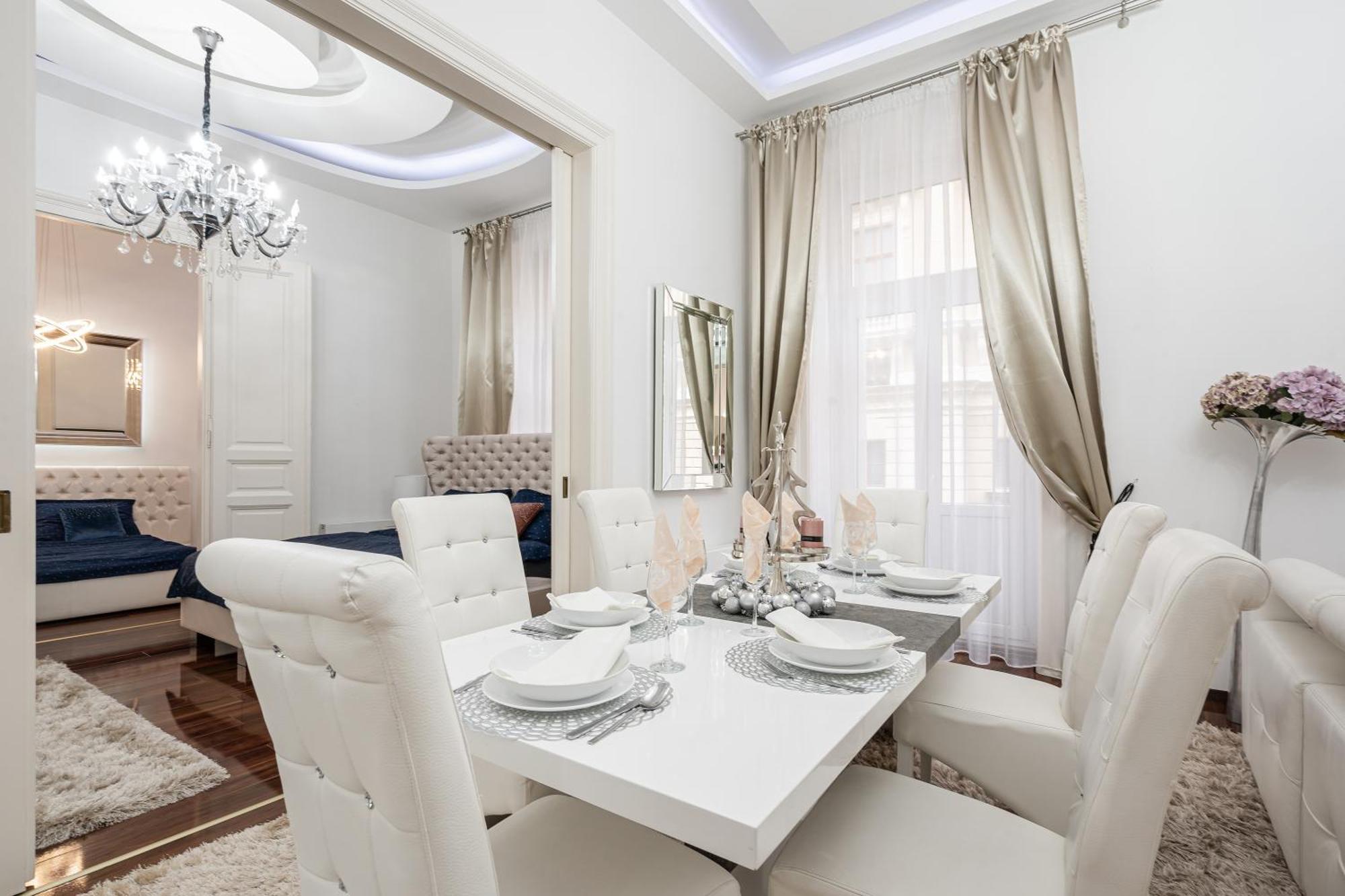 Opera Balkony Luxury Apartment With Free Parking Budapest Ngoại thất bức ảnh