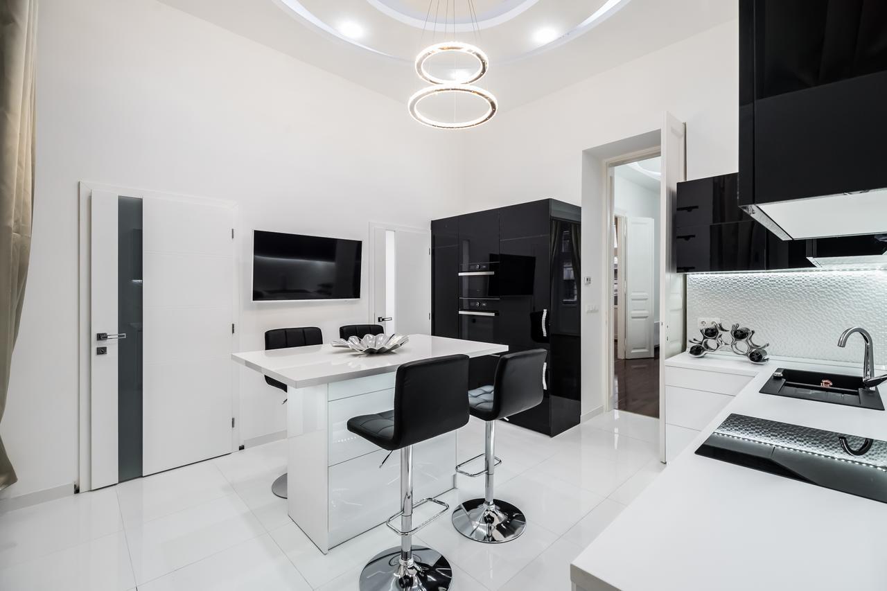 Opera Balkony Luxury Apartment With Free Parking Budapest Ngoại thất bức ảnh