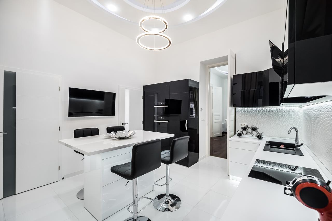 Opera Balkony Luxury Apartment With Free Parking Budapest Ngoại thất bức ảnh